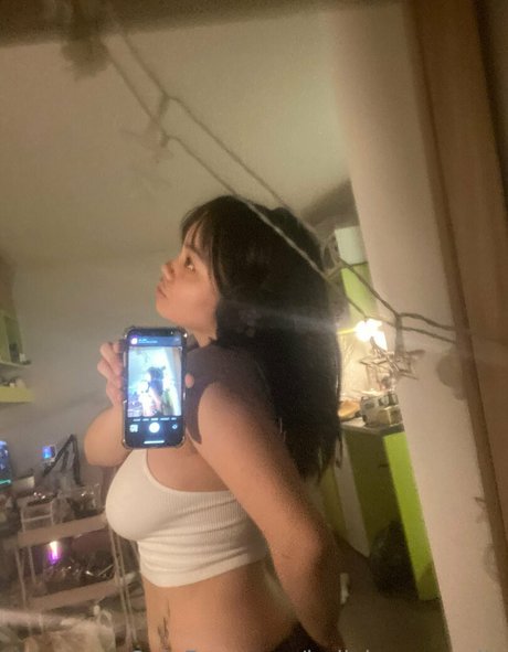 Photo nue de fuite OnlyFans de Iadivinecomedie