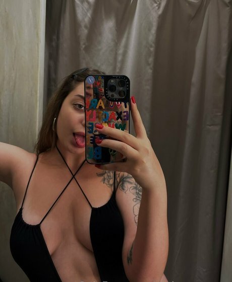 Photo nue de fuite OnlyFans de Carinacremme