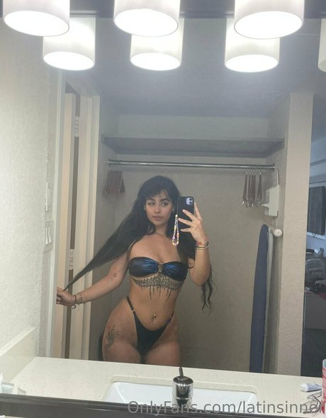 Photo nue de fuite OnlyFans de Latinsinner