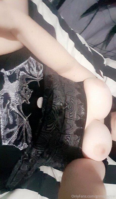 Photo nue de fuite OnlyFans de Grimspectral