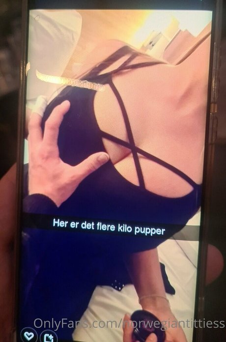 Photo nue de fuite OnlyFans de Norwegiantittiess