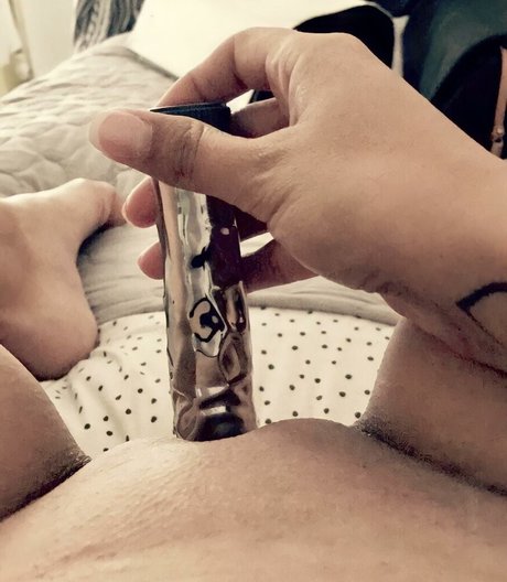 Naughtylittlemomvip