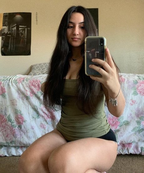 Photo nue de fuite OnlyFans de Anneiise