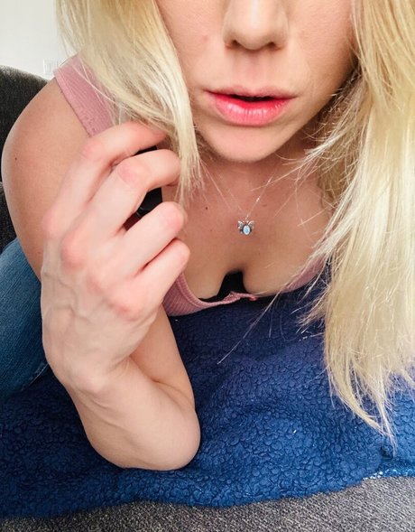 Photo nue de fuite OnlyFans de Katrina Cooper