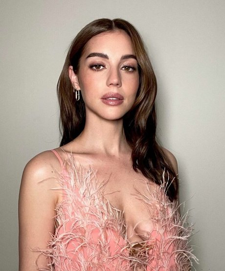 Photo nue de fuite OnlyFans de Adelaide Kane