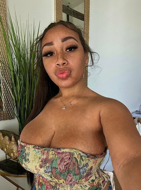 Photo nue de fuite OnlyFans de Lexxiibaebie