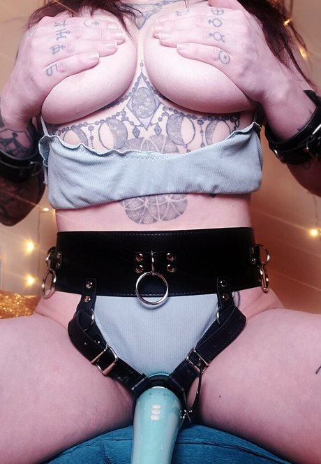 Photo nue de fuite OnlyFans de Salemmoonfree