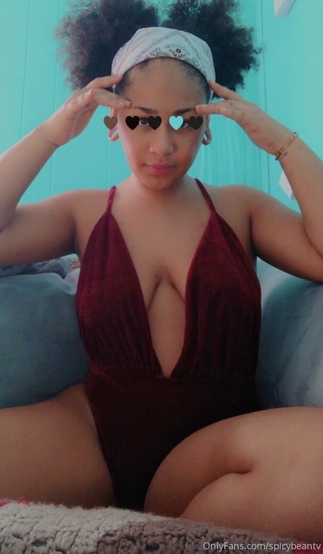 Photo nue de fuite OnlyFans de Spicybeantv