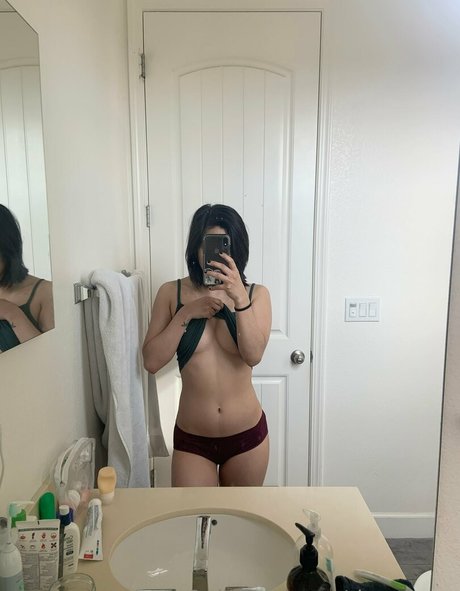 Photo nue de fuite OnlyFans de Rinnykuun