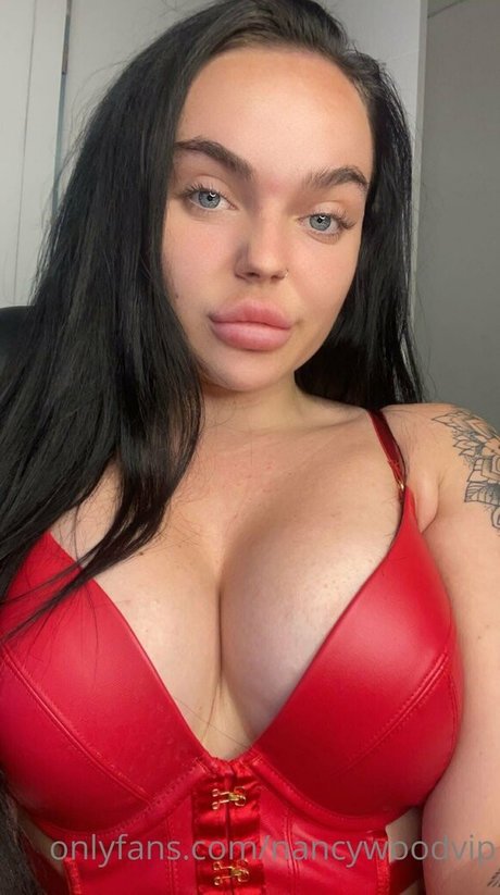Photo nue de fuite OnlyFans de Itsnancywoodfree
