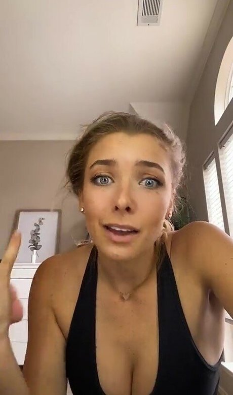 Photo nue de fuite OnlyFans de Maddie Henderson