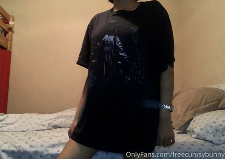 Photo nue de fuite OnlyFans de Freecumsybunny