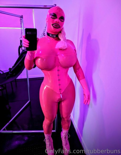 Photo nue de fuite OnlyFans de Rubberbuns