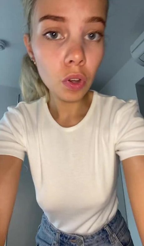 Kailaisnotfamous