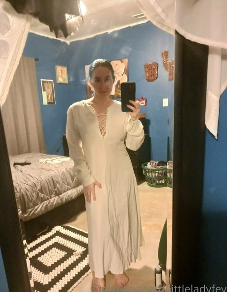 Photo nue de fuite OnlyFans de Littleladyfey