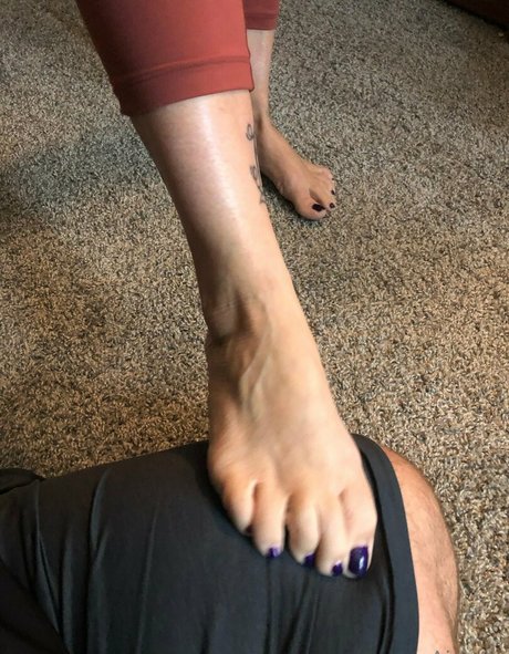 Ajonesfeet