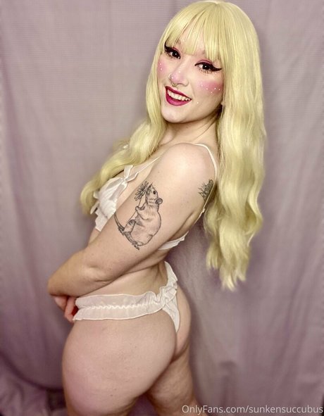 Photo nue de fuite OnlyFans de Sunkensuccubus