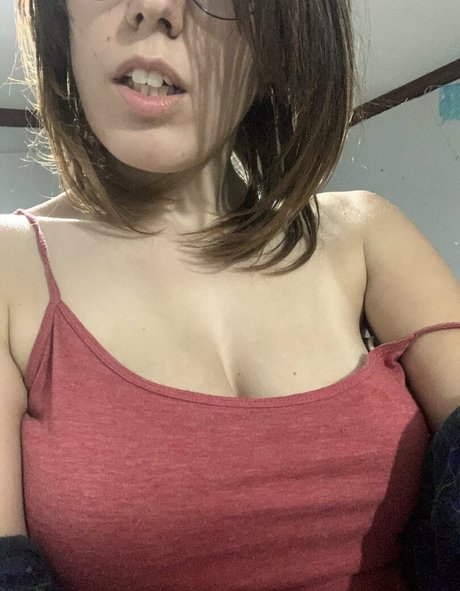 Photo nue de fuite OnlyFans de Lolitakiwis