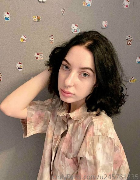 Photo nue de fuite OnlyFans de Alicewonderfull