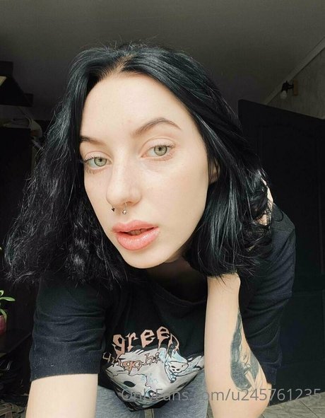 Photo nue de fuite OnlyFans de Alicewonderfull