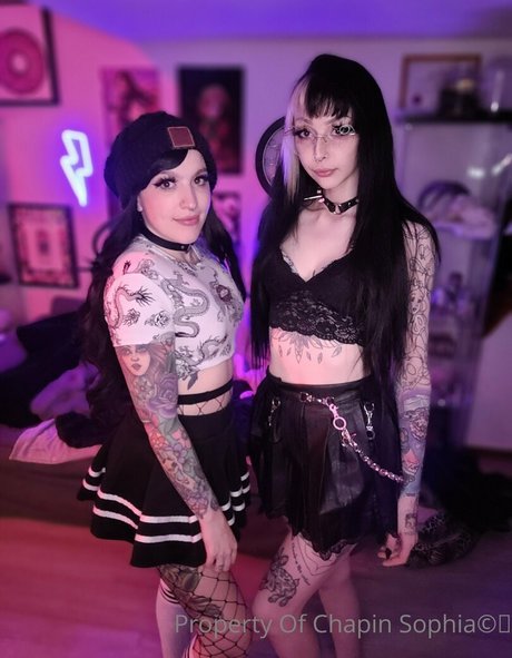 Photo nue de fuite OnlyFans de Holyrollerbabie