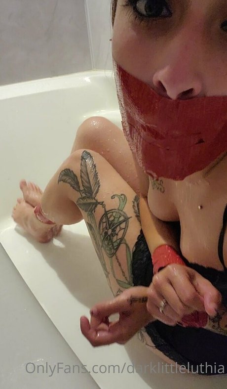 Photo nue de fuite OnlyFans de Darklittleluthia