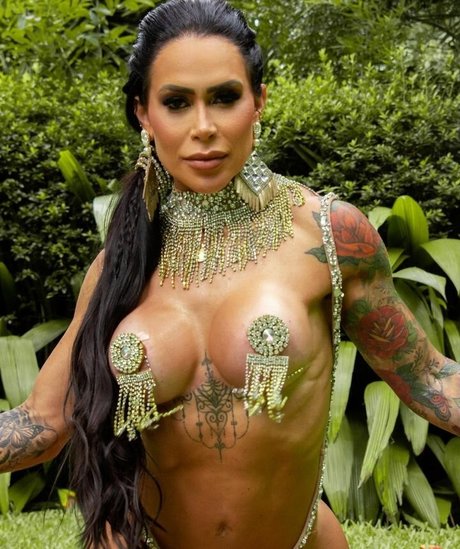 Photo nue de fuite OnlyFans de Fabi Frota