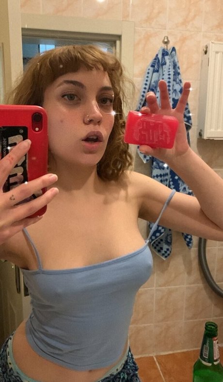 Photo nue de fuite OnlyFans de Aiyshe
