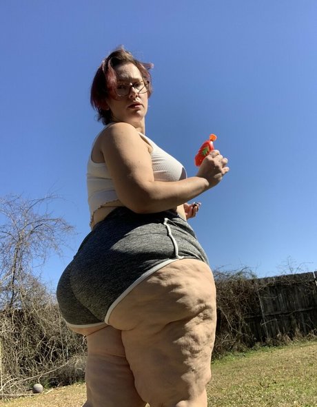 Photo nue de fuite OnlyFans de Hourglassleigh