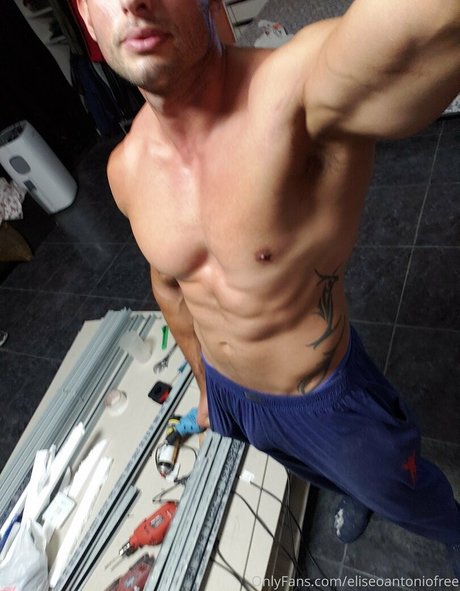 Photo nue de fuite OnlyFans de Eliseoantoniofree