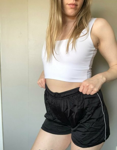 Photo nue de fuite OnlyFans de Innocentabby
