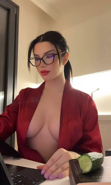 Photo nue de fuite OnlyFans de Berfecetalin