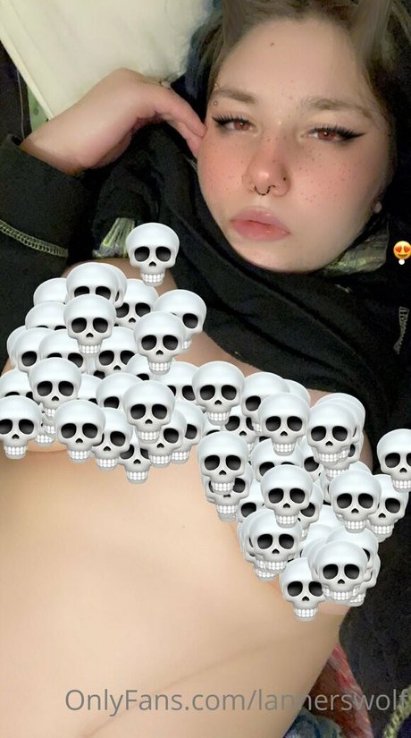 Photo nue de fuite OnlyFans de Lannerswolf