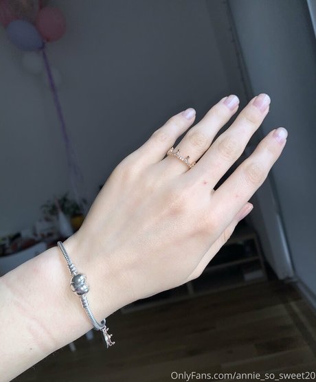 Annie_so_sweet