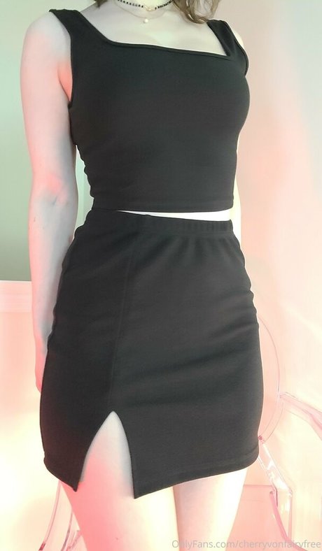 Photo nue de fuite OnlyFans de Cherryvonfairyfree