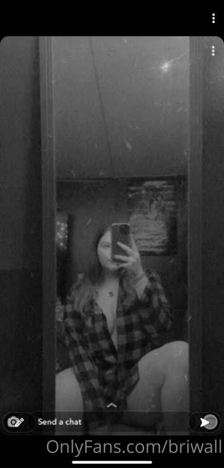 Photo nue de fuite OnlyFans de Briwall