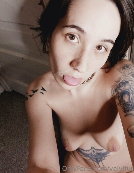 Photo nue de fuite OnlyFans de Valvifur