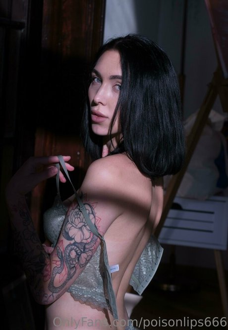 Photo nue de fuite OnlyFans de Lethalrose666