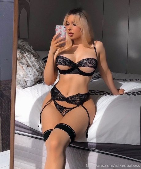 Photo nue de fuite OnlyFans de Nakedbabess