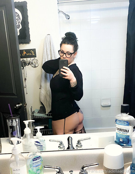 Photo nue de fuite OnlyFans de Adellaaddams