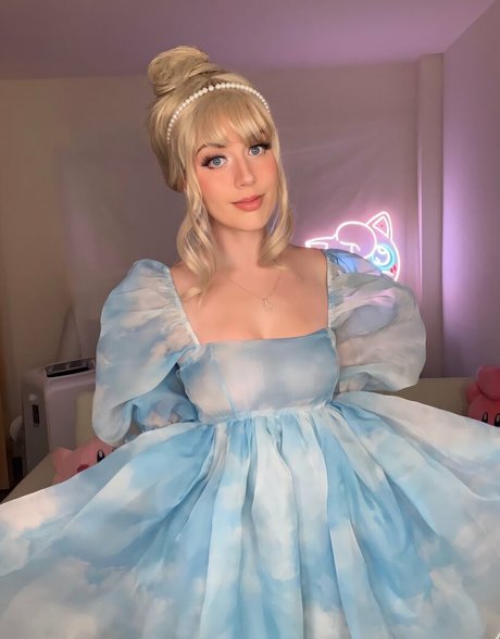 Photo nue de fuite OnlyFans de Xgigglypuff