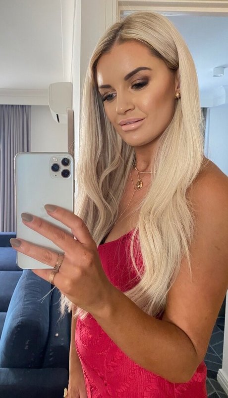 Samantha Jayne