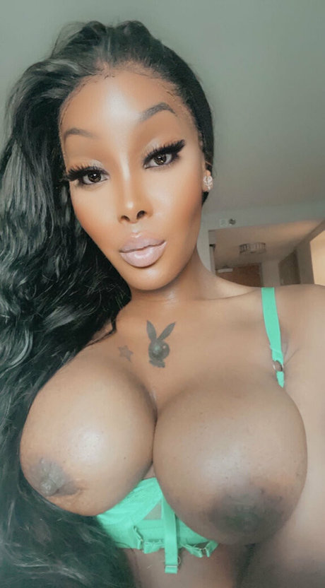 Honeybanksxxx