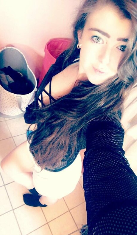 Photo nue de fuite OnlyFans de Sweetbabyadeline