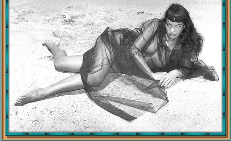 Photo nue de fuite OnlyFans de Bettie Page