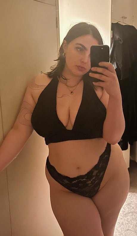 Photo nue de fuite OnlyFans de Sabotuer