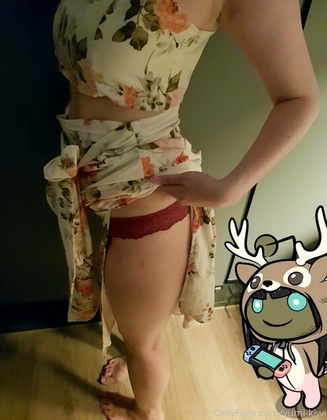 Photo nue de fuite OnlyFans de Yumi Kiwi