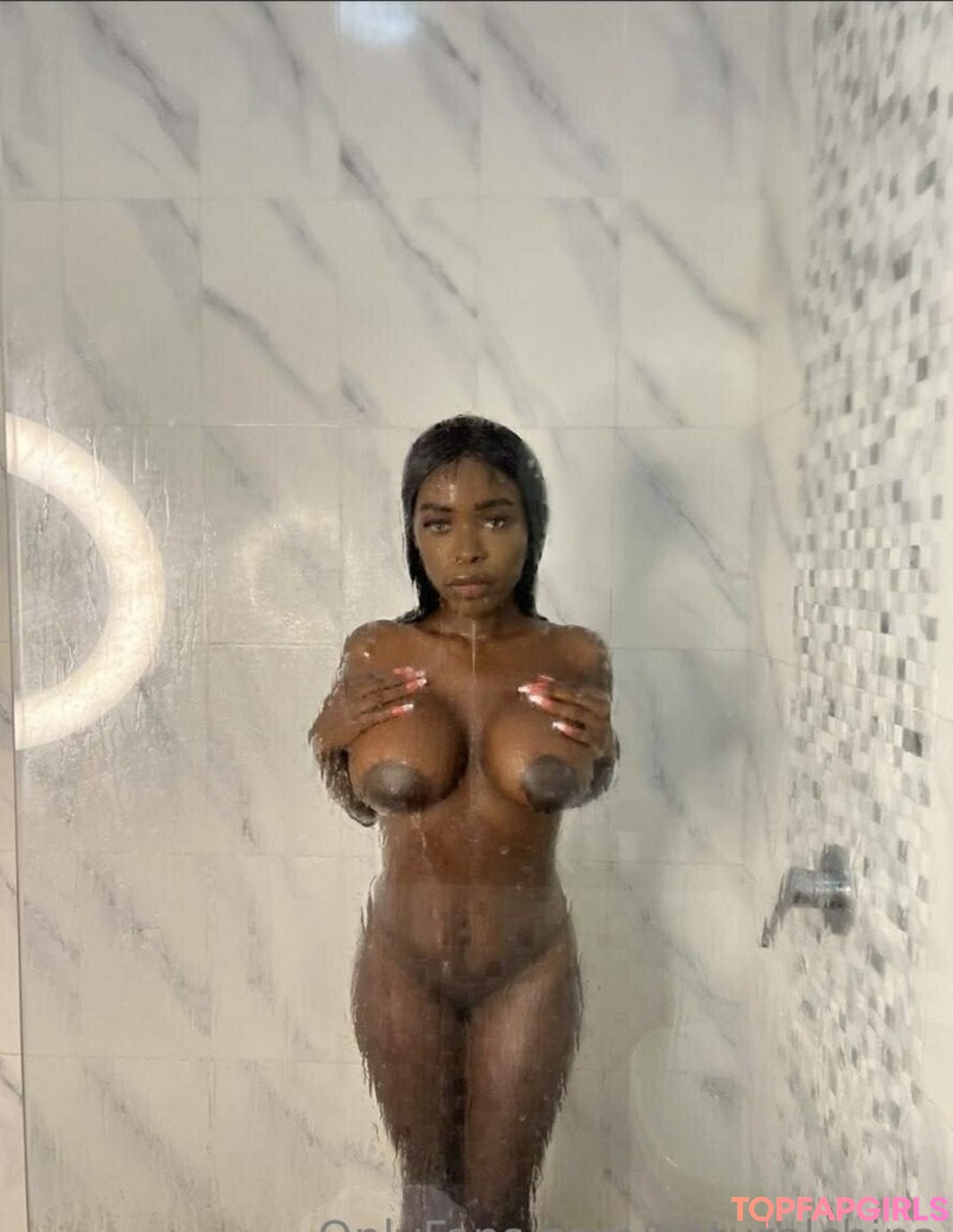 Photo nue de fuite OnlyFans de Bubble Booty #1436