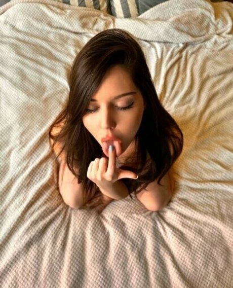 Elinsexy1