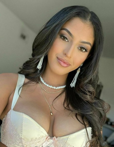 Sophia Leone